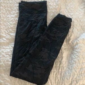 Camo leggings